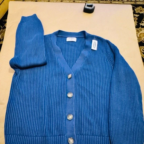 Old Navy Men's Navy Cardigan Sweater - Picture 4 of 4